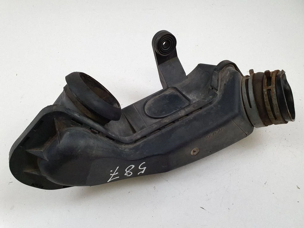 Air intake hose/pipe – Volkswagen New Beetle (1998-2010)