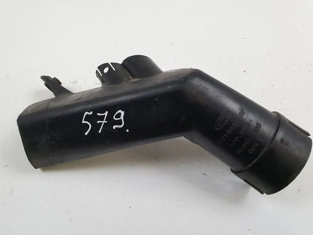 Air intake hose/pipe
