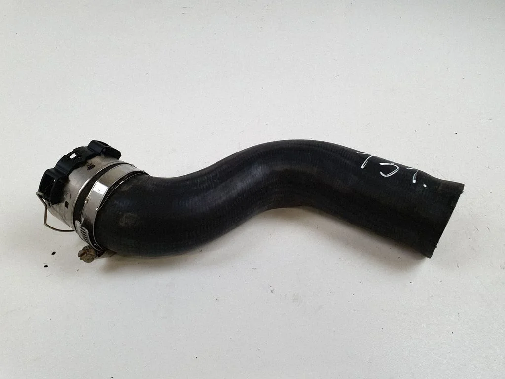 Air intake hose/pipe