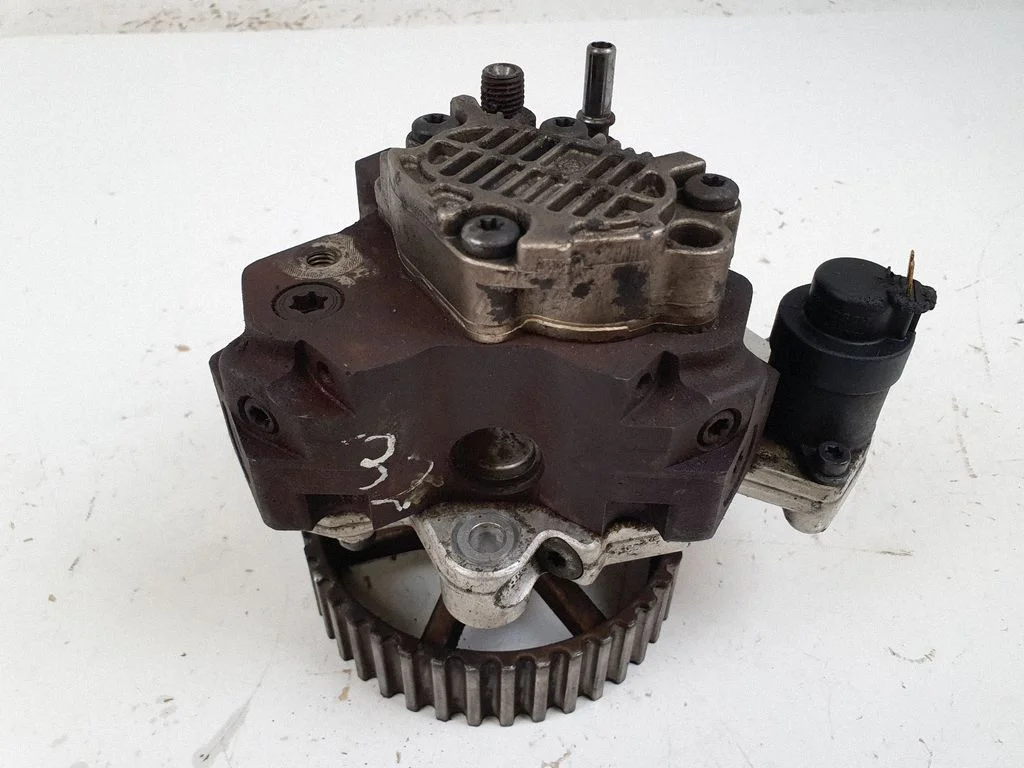 Kütuse kõrgsurvepump – Opel Vivaro (2001-2014)