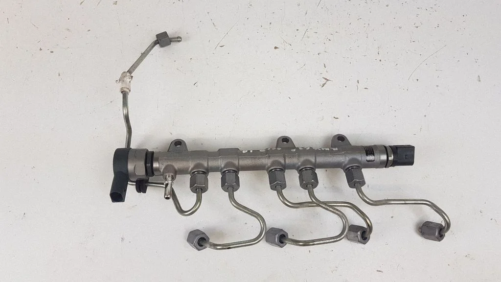 Fuel main line pipe