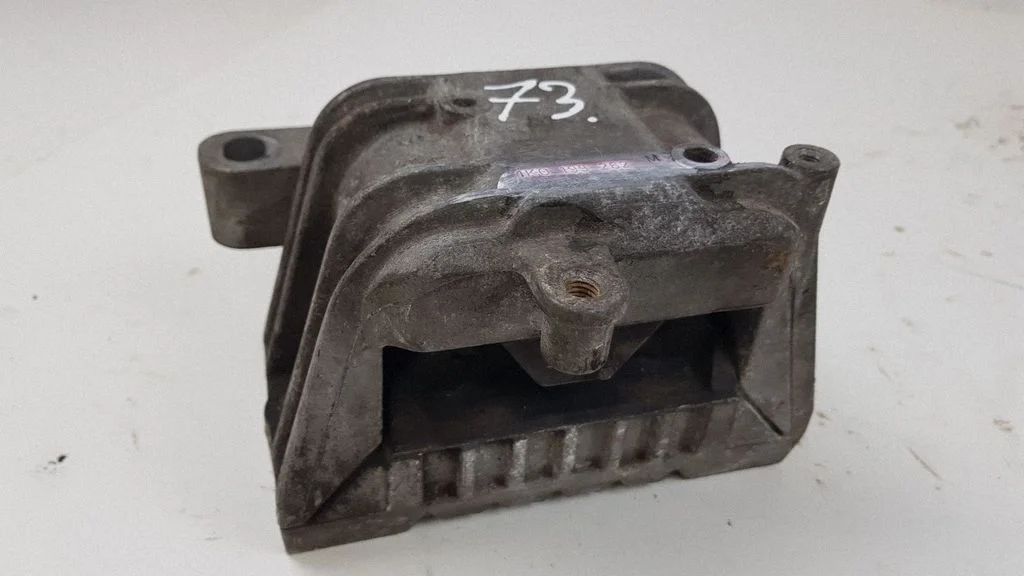 Engine mount bracket 1K0199262