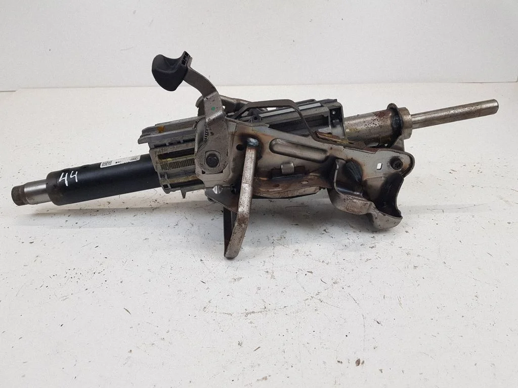 Steering wheel axle