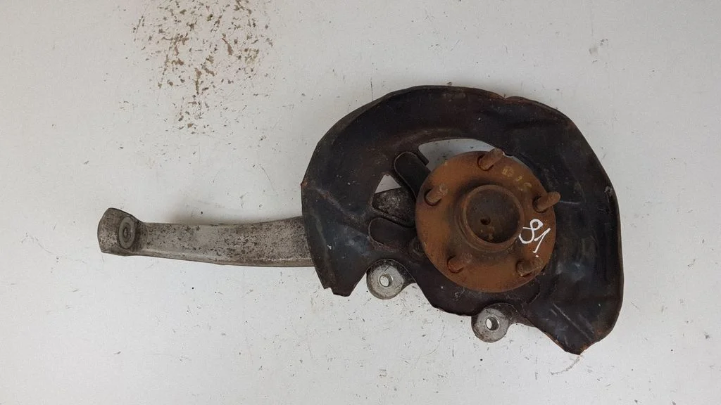 Front wheel hub spindle knuckle – front right