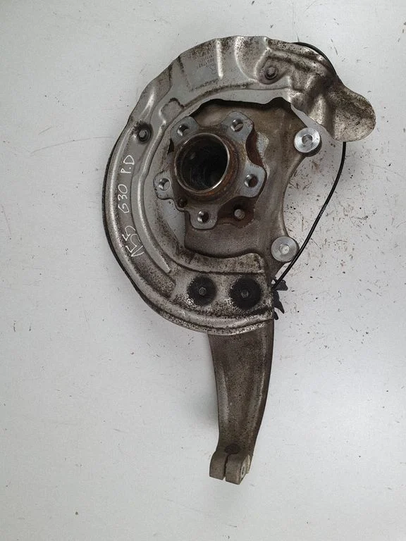 Front wheel hub spindle knuckle 6861798