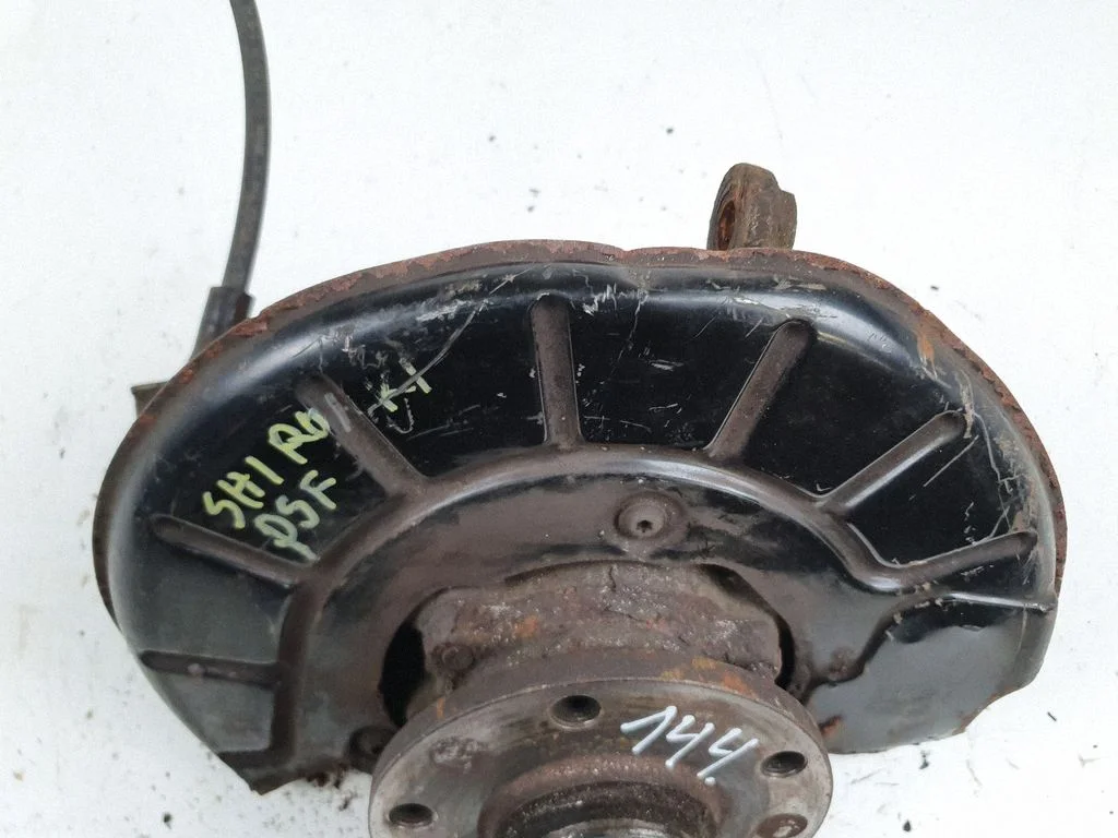 Front wheel hub spindle knuckle 1K0615311F