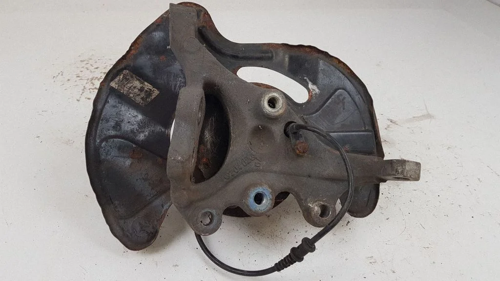 Front wheel hub spindle knuckle 20402