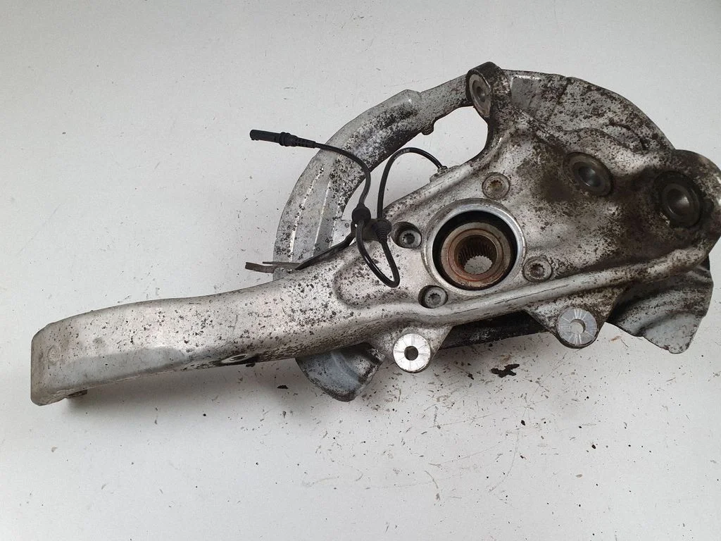 Zwrotnica przednia 6773783 – BMW X5 E70 (2006-2013)