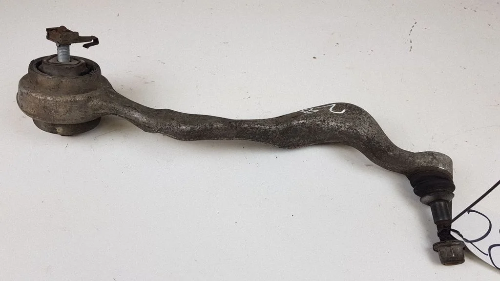 Front control arm – front right