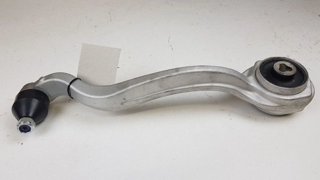 Front control arm 2123302811