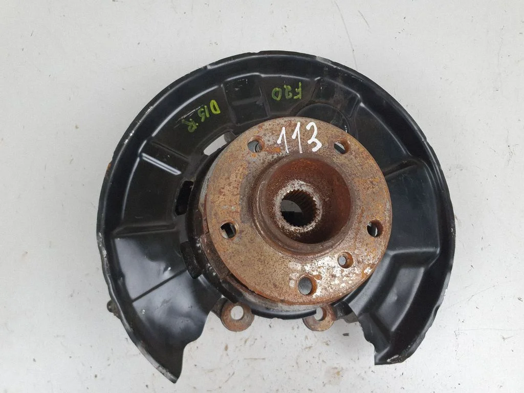 Rear wheel hub spindle/knuckle 6792240