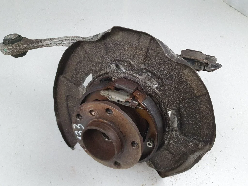 Tagumine käänmik (rummukorpus) – BMW X5 E70 (2006-2013)