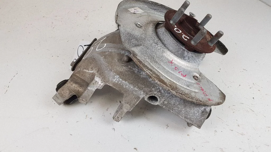 Rear wheel hub spindle/knuckle HK835A971AE
