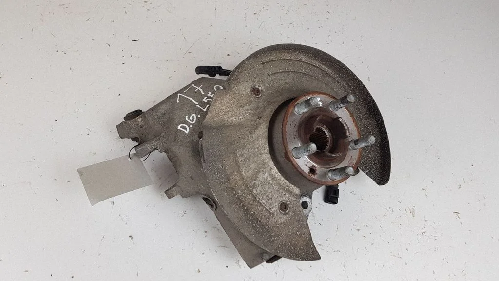 Rear wheel hub spindle/knuckle FK725A969AF