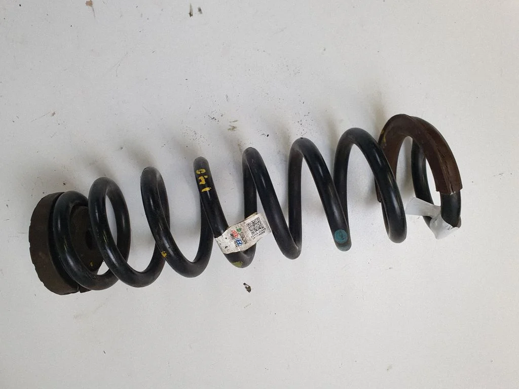 Rear coil spring 553503Z850