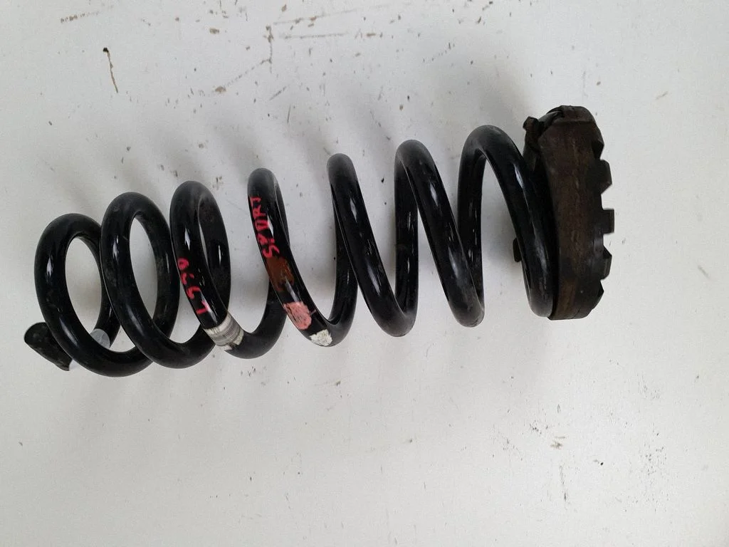 Rear coil spring – Land Rover Discovery Sport (2014-)