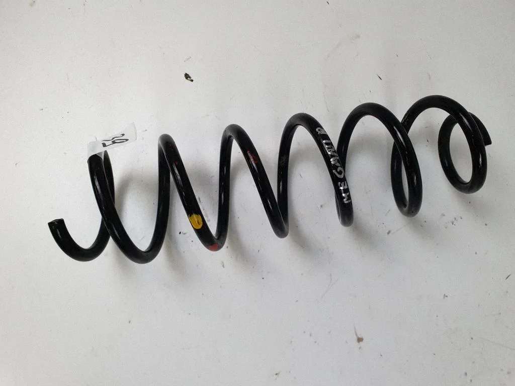 Aizmugurējā spirālatspere