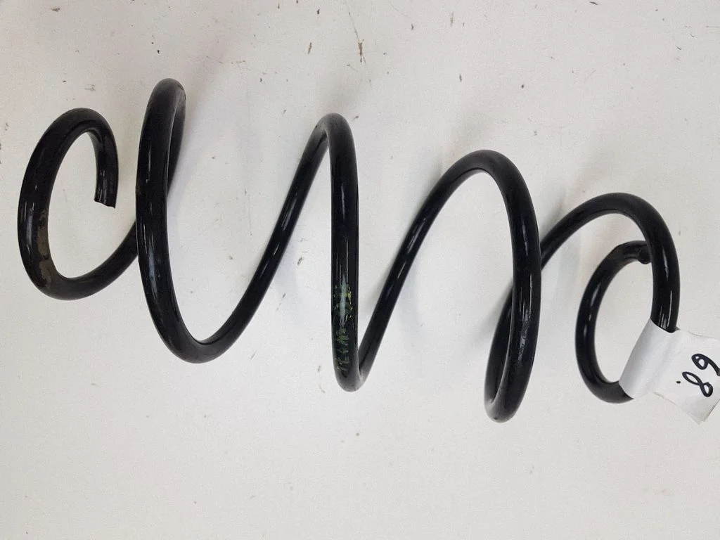 Aizmugurējā spirālatspere