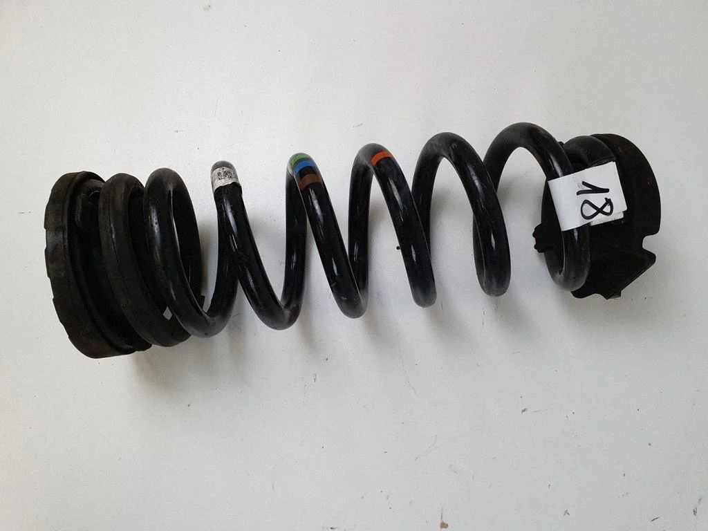 Rear coil spring HK835534CC