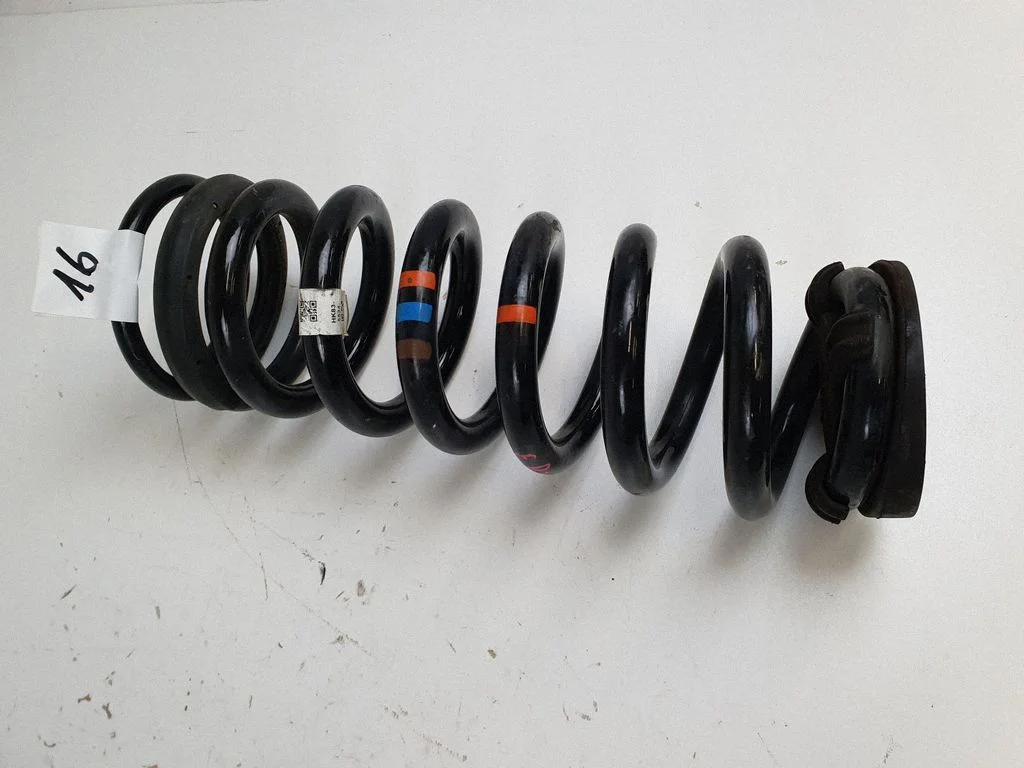 Rear coil spring HK835534EC
