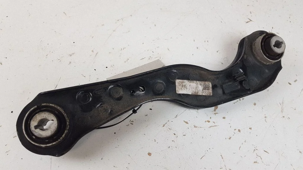 Rear control arm – Land Rover Range Rover Sport L494 (2013-)