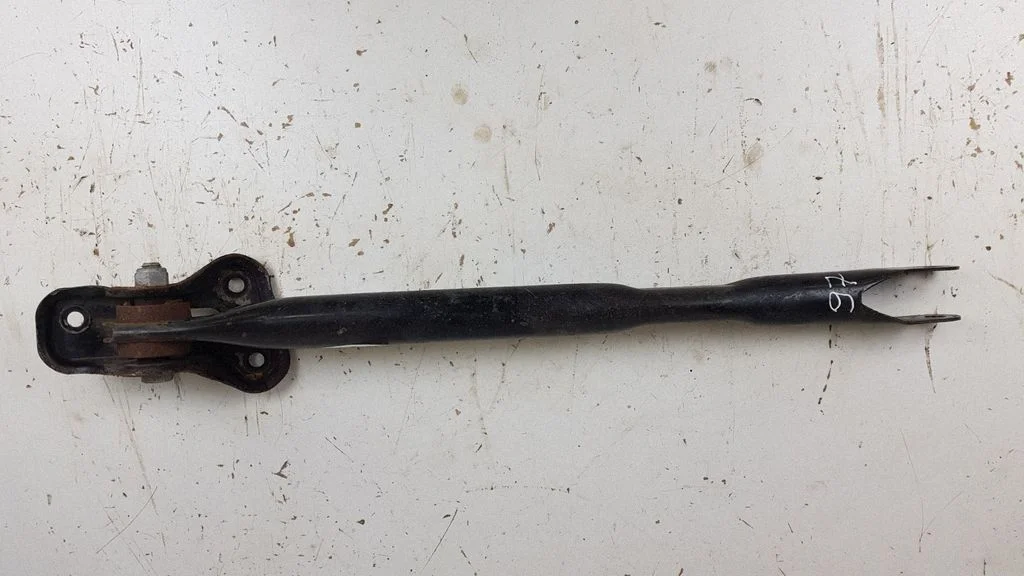 Rear upper control arm/wishbone L2L7A