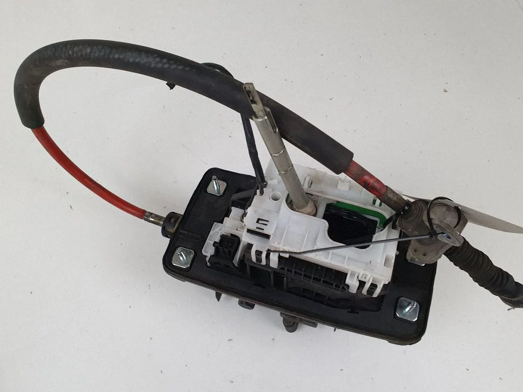 Gear selector mechanism 8K2713041M