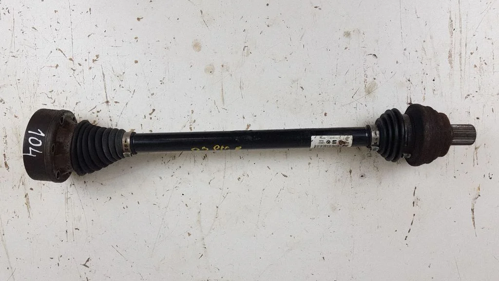 Tagumine pooltelg – Audi Q3 8U (2011-2016)