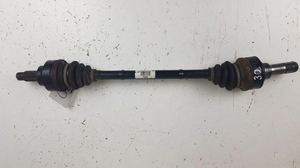 Rear driveshaft – rear left