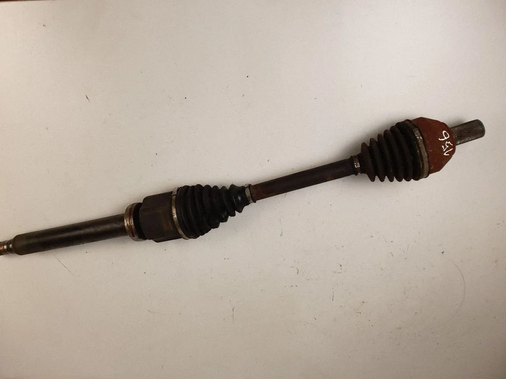 Front driveshaft – right