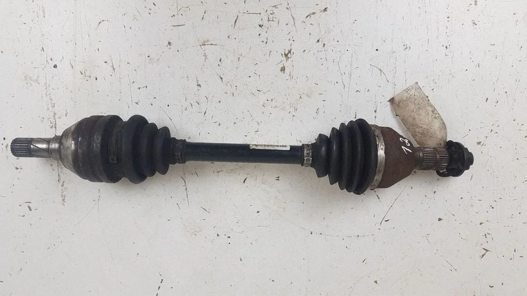 Front driveshaft 13228195