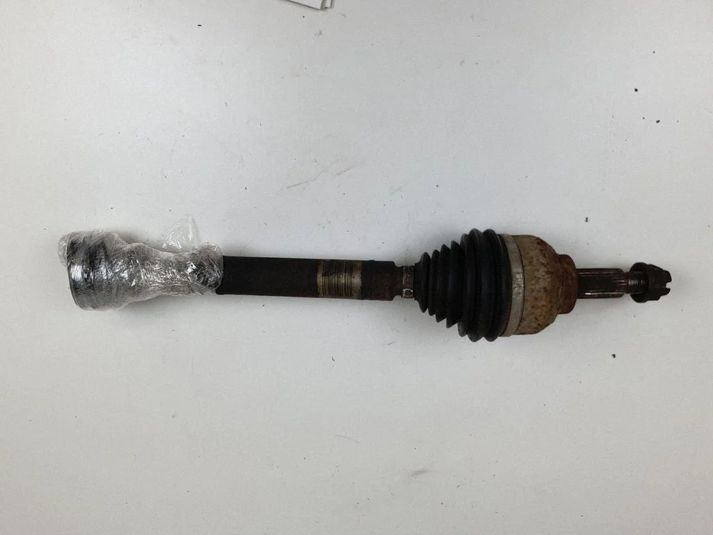 Front driveshaft 8200169176
