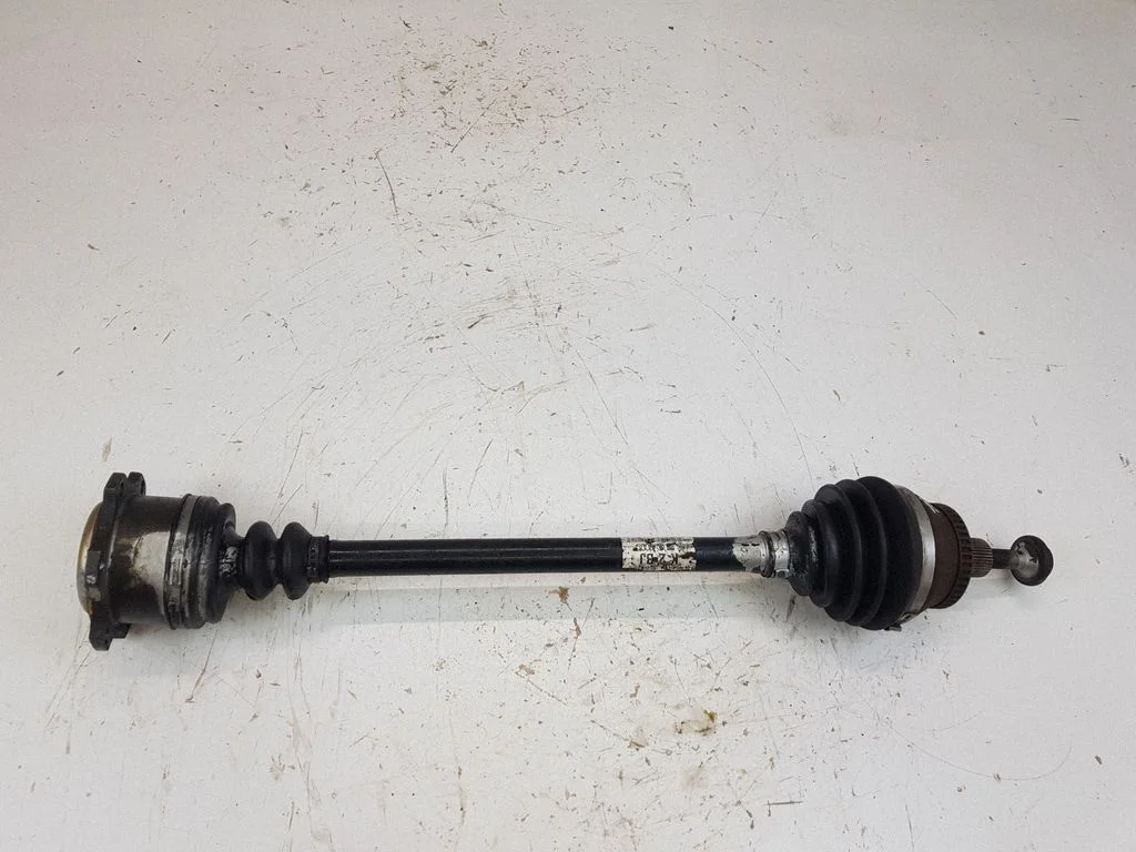 Front driveshaft – Audi A4 S4 B5 8D (1999-2000)