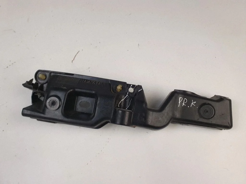 Priekšējā bampera turētājs – Renault Scenic III - Grand scenic III (2009-2016)