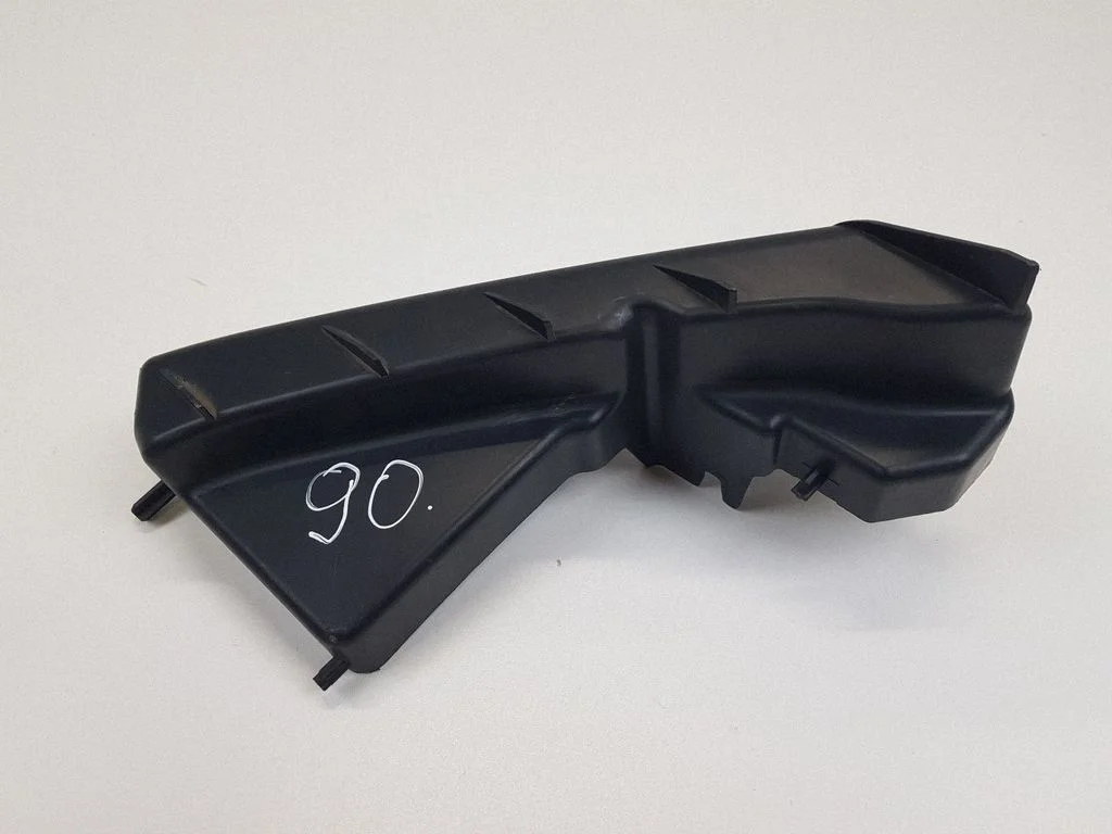 Front bumper mounting bracket – Land Rover Range Rover Evoque L538 (2011-2018)