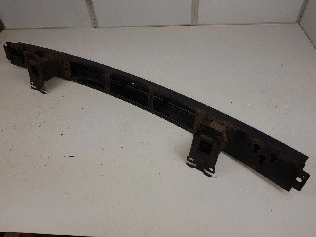 Front bumper cross member DPF000086