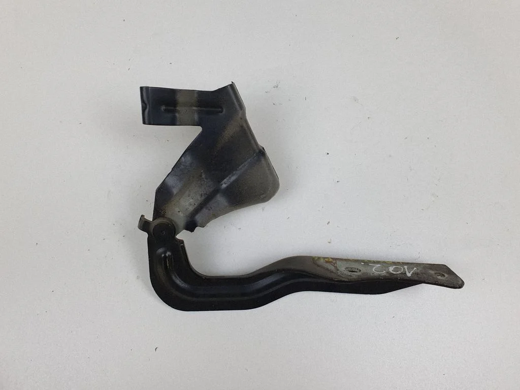 Engine bonnet/hood hinges ES031417