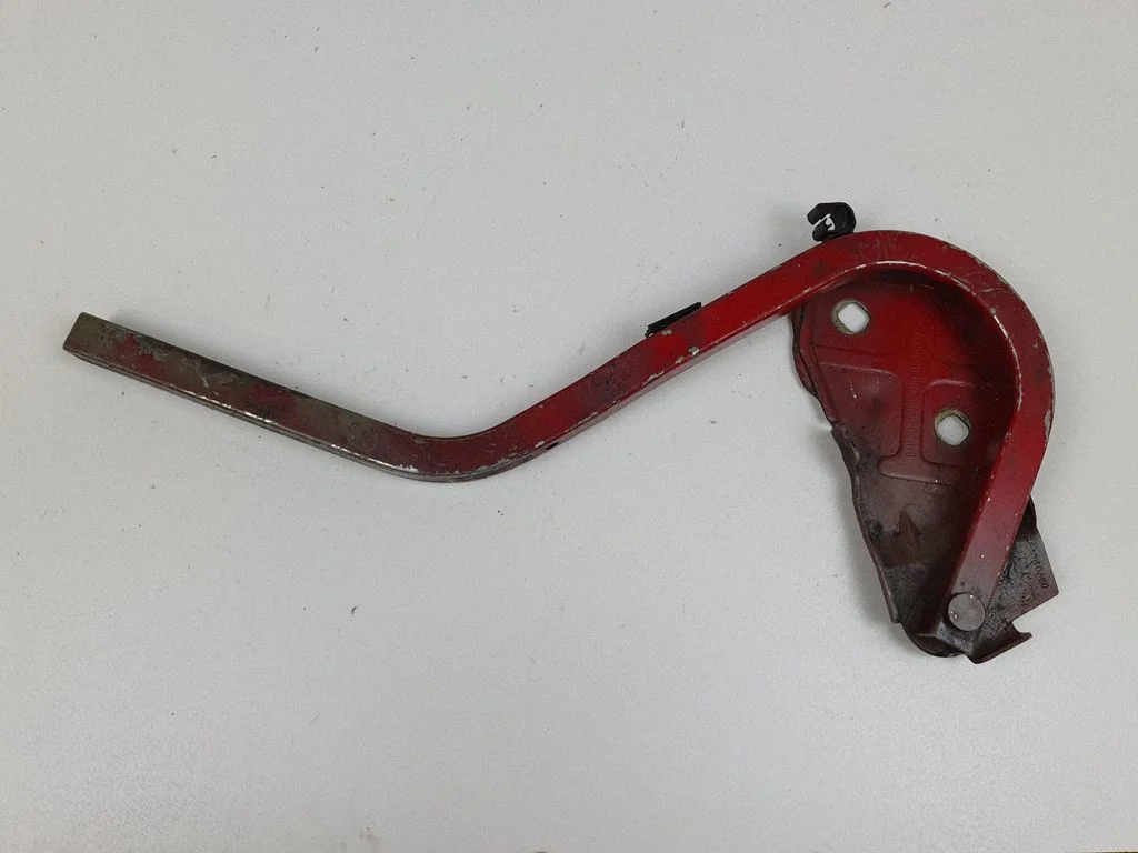 Engine bonnet/hood hinges 41610598827