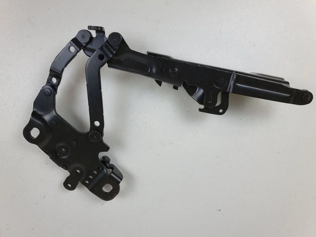 Engine bonnet/hood hinges 7239416