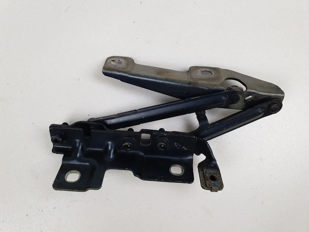 Engine bonnet/hood hinges 12841600