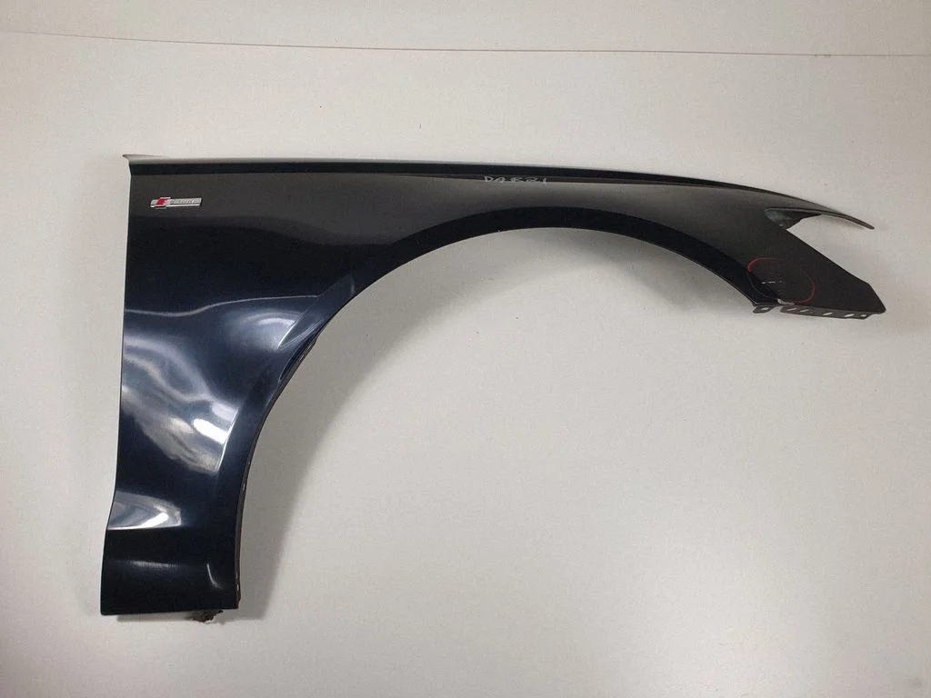 Fender – right