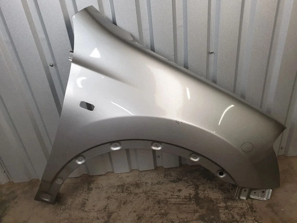 Fender – right