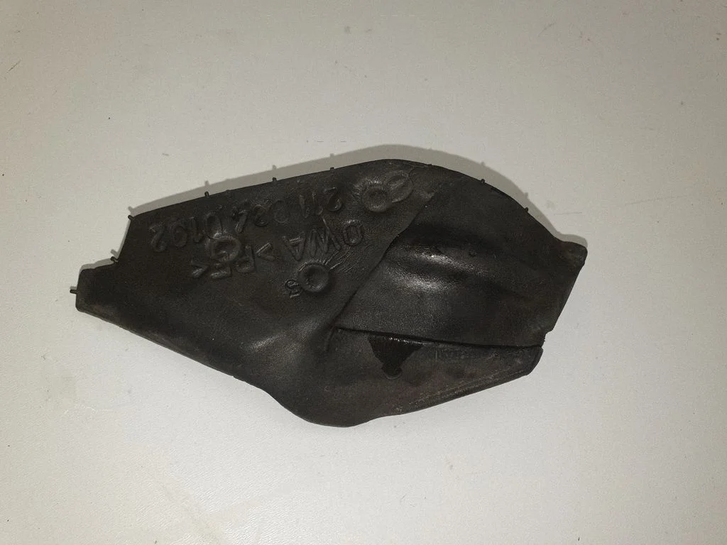 Poritiiva vahtpolstri tugi A2118840192 – Mercedes-Benz E-klass W211 (2002-2009)
