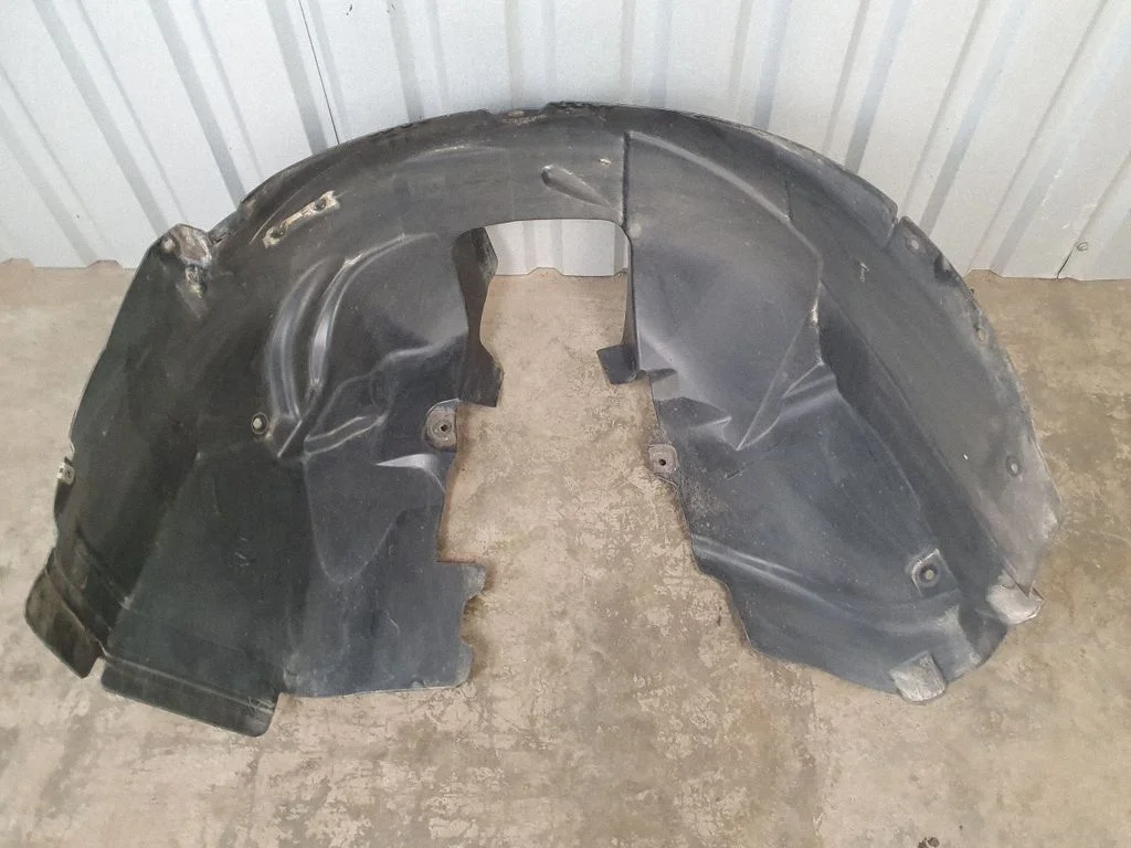Front wheel arch liner splash guards 6M21A16115A