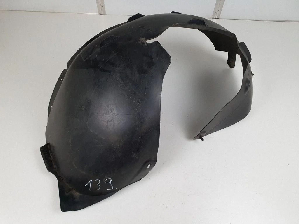 Front wheel arch liner splash guards 1Q0805977B