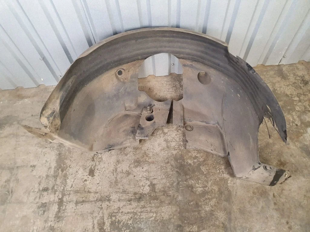 Front wheel arch liner splash guards A6396842877