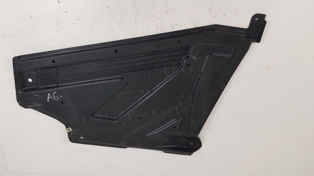 Front bumper skid plate/under tray A2466840300