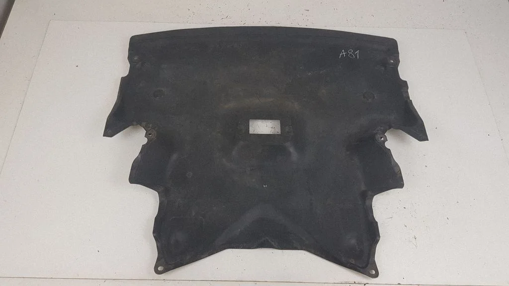 Engine splash shield/under tray A2095241130