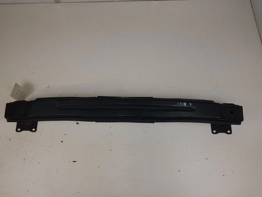 Rear bumper cross member 5F0807305