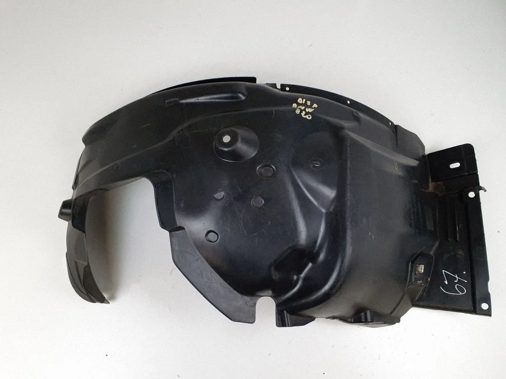 Front wheel arch liner splash guards 7059378